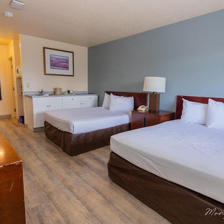 Empire Inn & Suites Penhold المظهر الخارجي الصورة