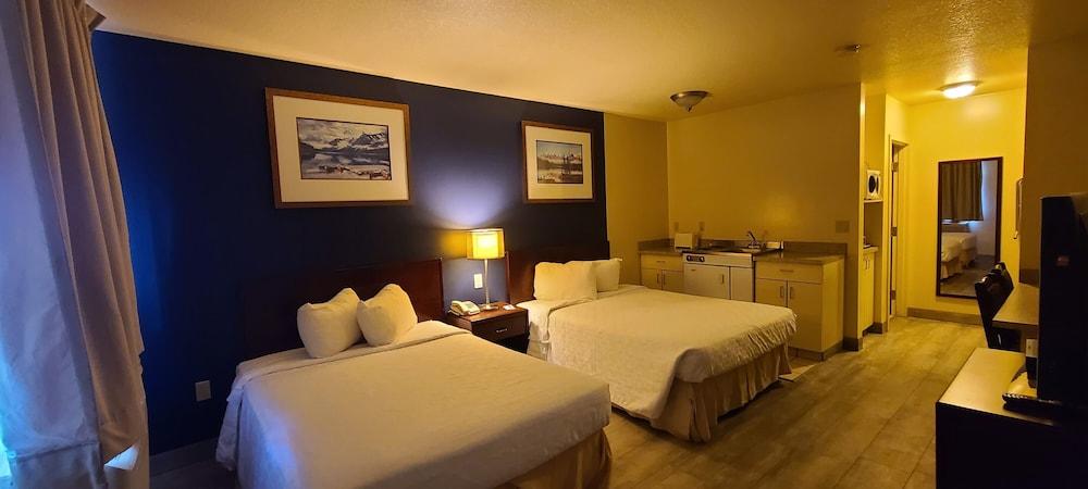 Empire Inn & Suites Penhold المظهر الخارجي الصورة