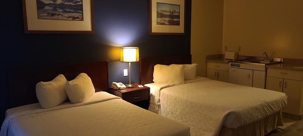 Empire Inn & Suites Penhold المظهر الخارجي الصورة