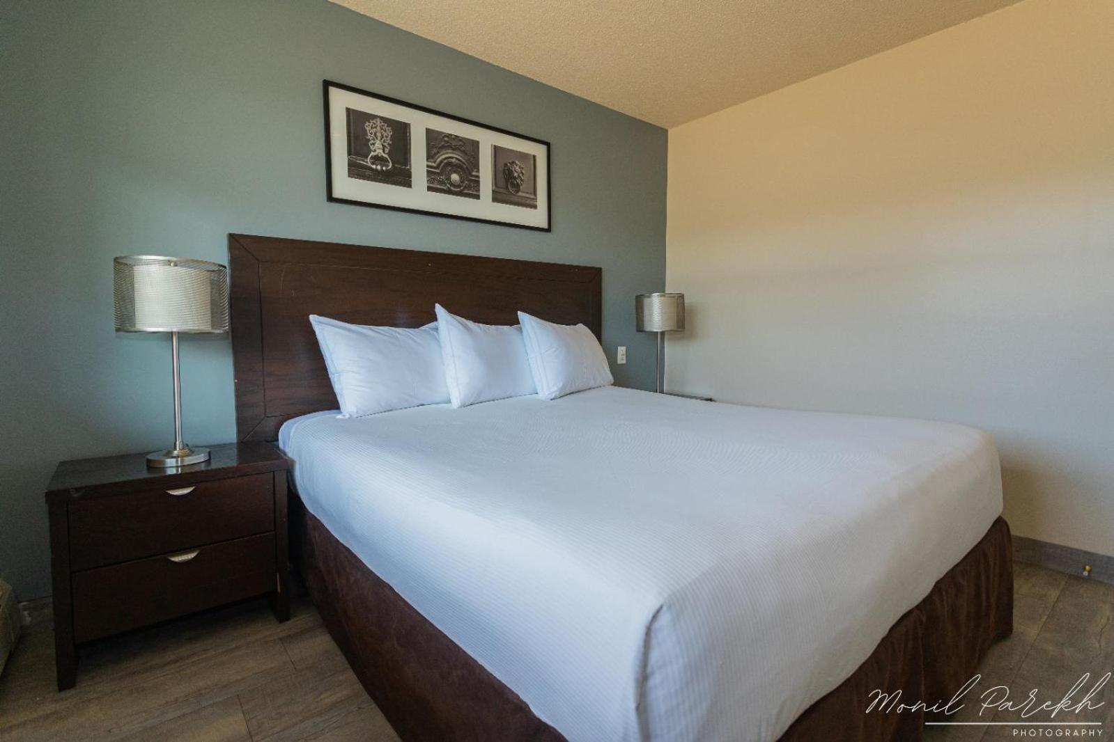 Empire Inn & Suites Penhold المظهر الخارجي الصورة