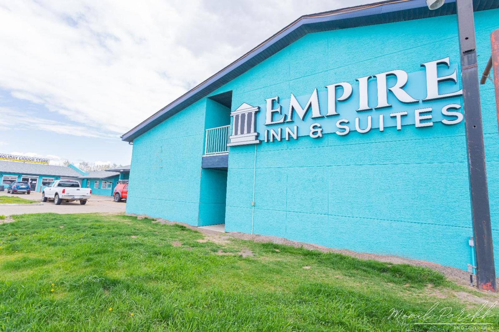 Empire Inn & Suites Penhold المظهر الخارجي الصورة