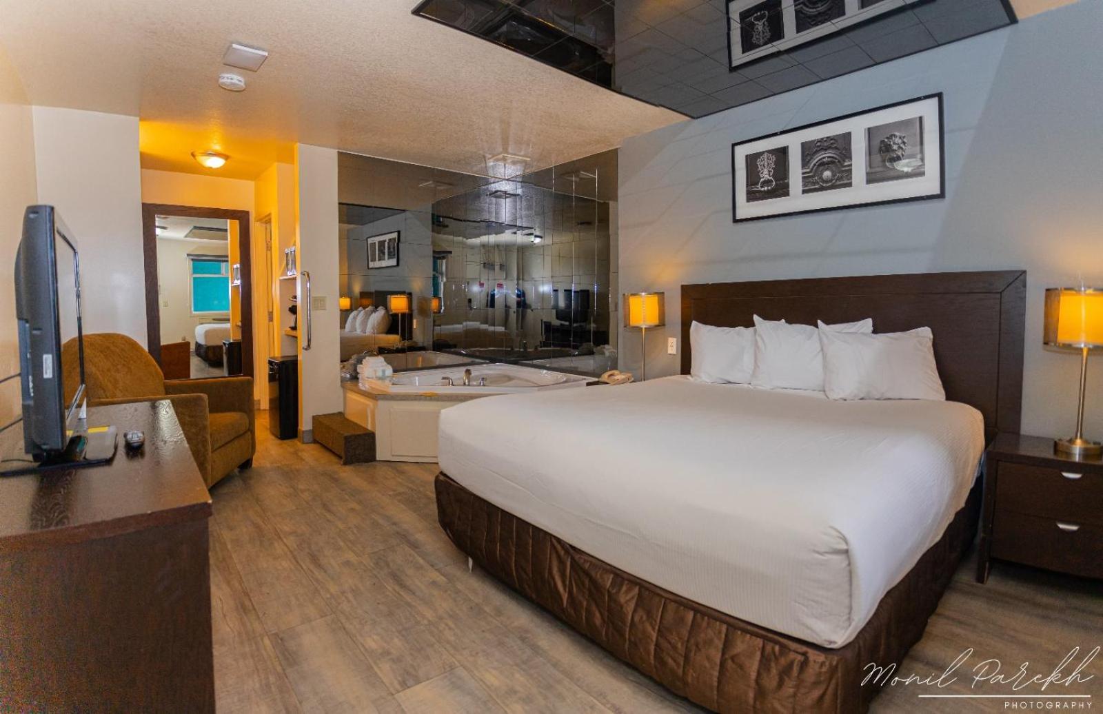 Empire Inn & Suites Penhold المظهر الخارجي الصورة