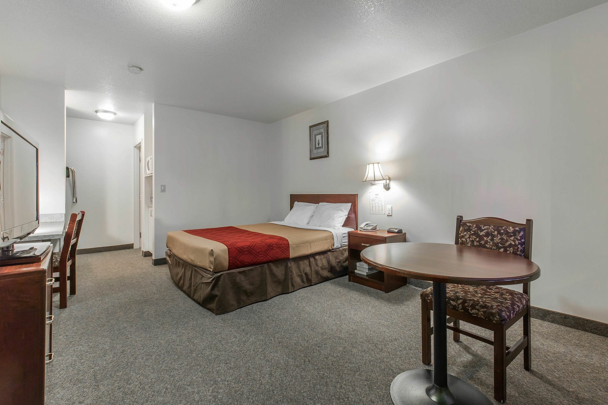 Empire Inn & Suites Penhold المظهر الخارجي الصورة