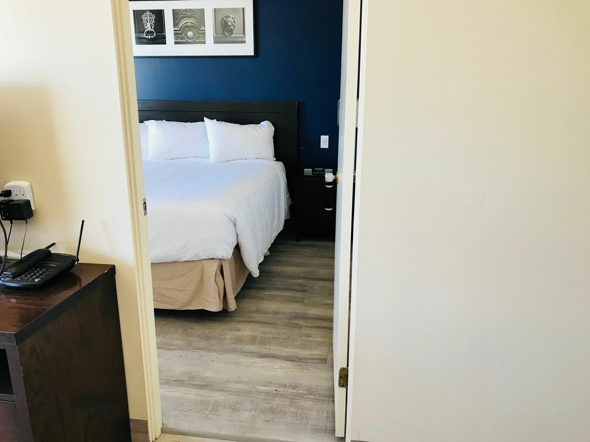 Empire Inn & Suites Penhold المظهر الخارجي الصورة