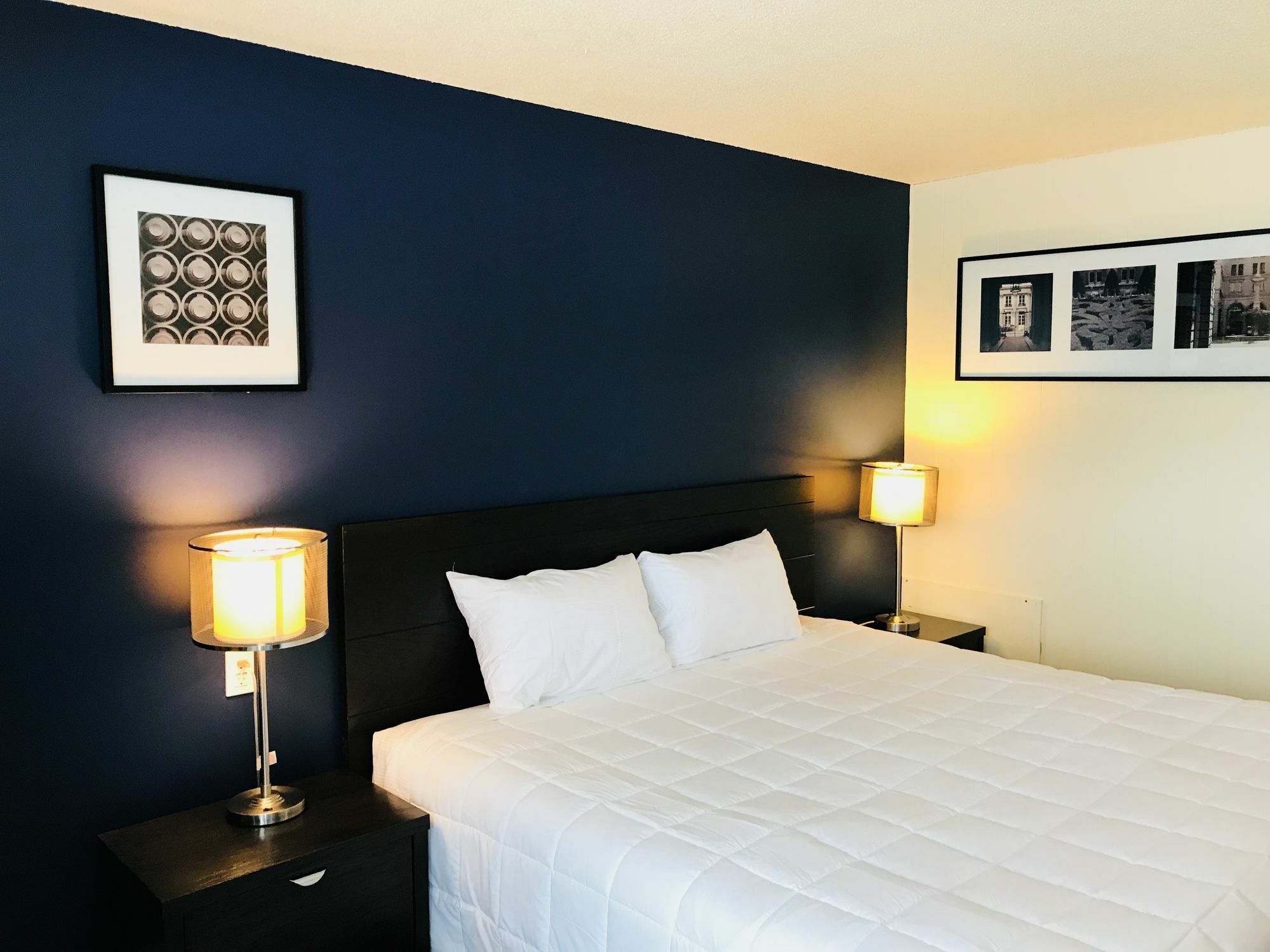 Empire Inn & Suites Penhold المظهر الخارجي الصورة